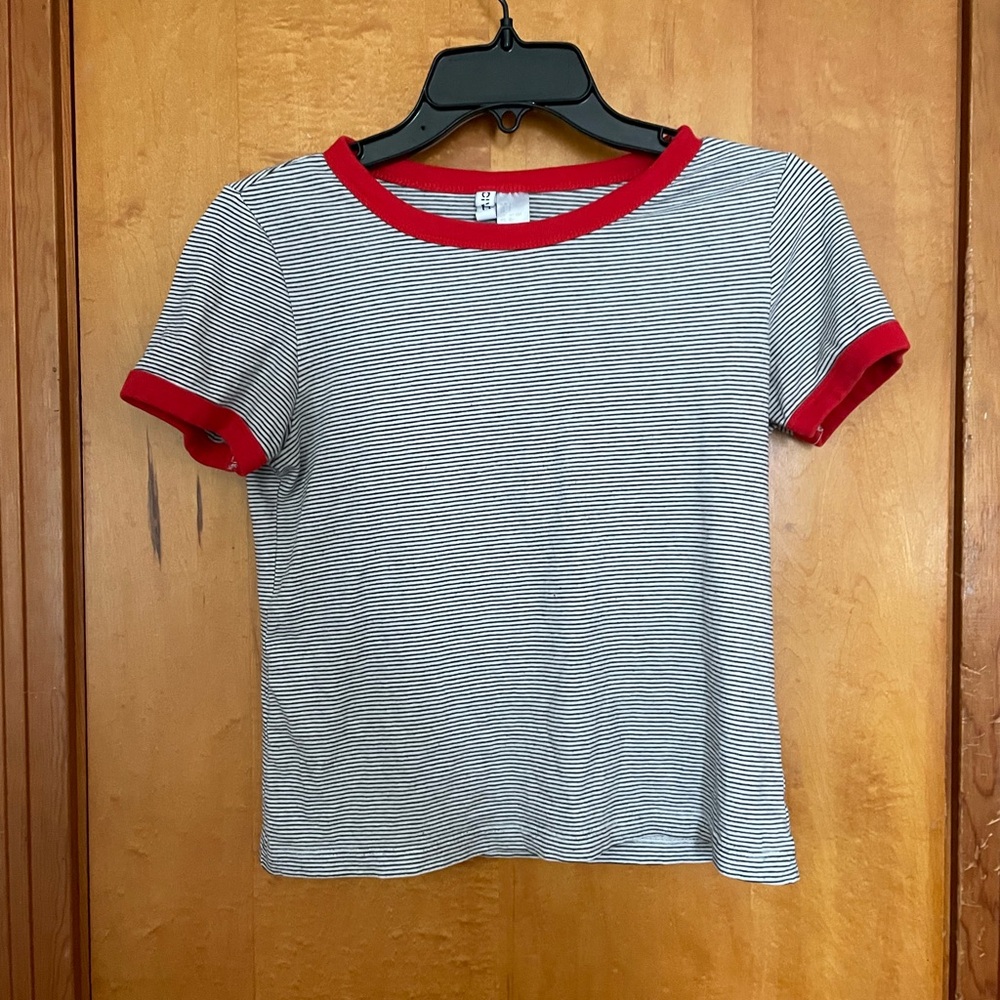 DIVIDED Stripped shirt